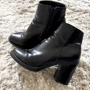 RAID Black Ankle Boots Size 4 EUC